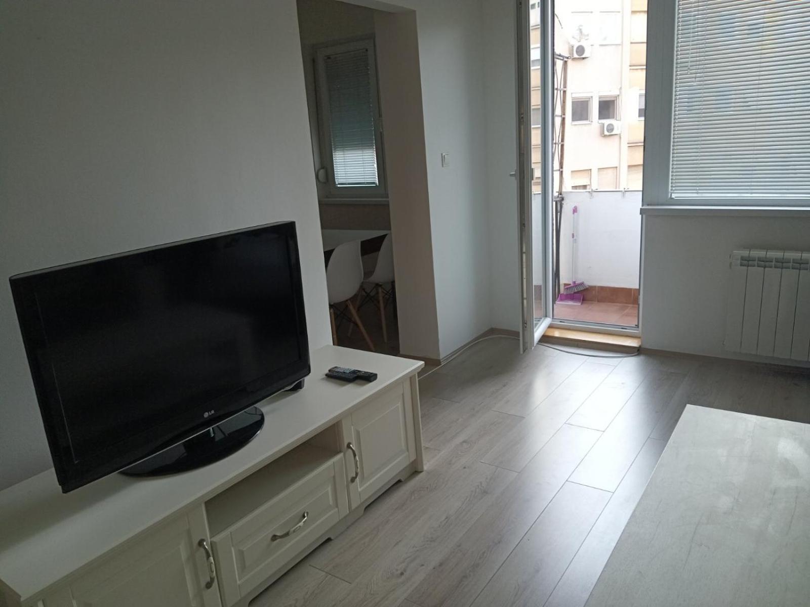 Premium Square Apartment Скоп'є Екстер'єр фото